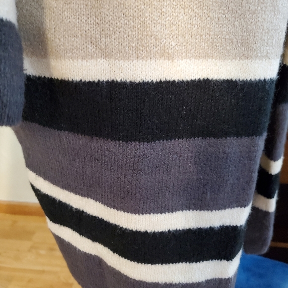 Ashley Stewart long length sweater    size 14/16 - Picture 3 of 8